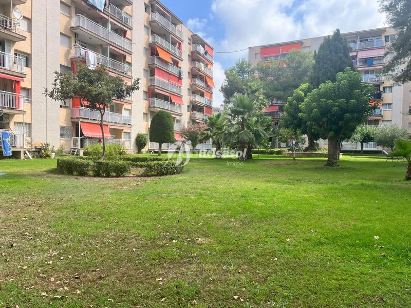 Foto aefb5d28-58c0-47b2-a808-43cd7e30db52. Pis amb piscina a Mar i Camp - Platja dels Capellans Salou