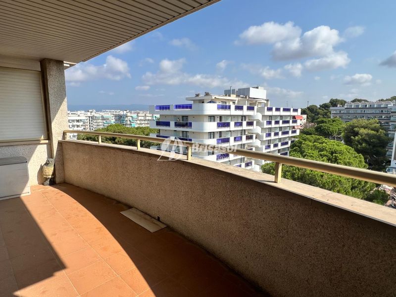 Foto 0302c131-632f-42f6-83a8-e12e9de39bc0. Apartamento  para reformar con zona comunitaria y a pocos minutos de la playa. en Salou