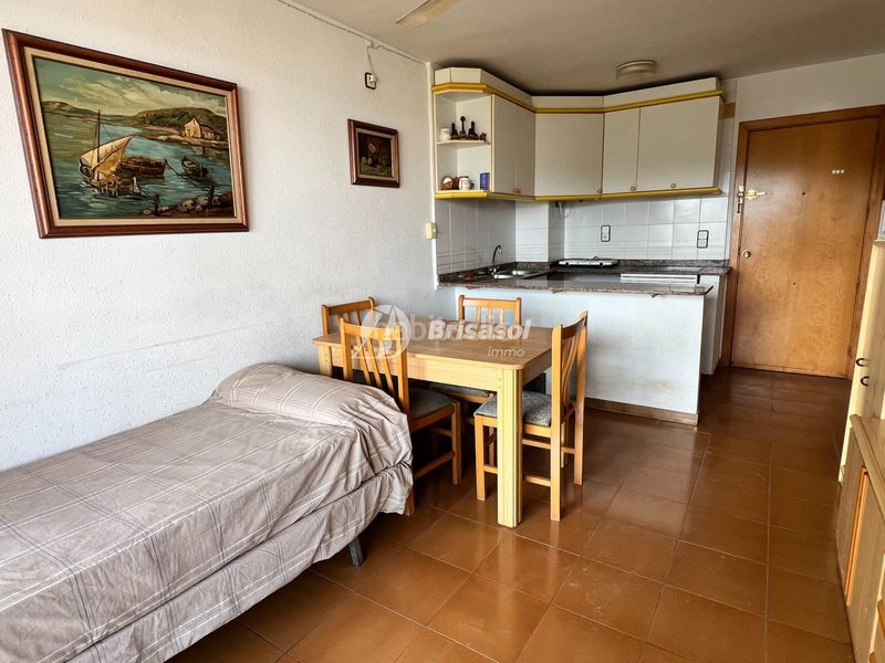 Foto 50867c3c-7c1d-4d70-a65d-ff69c9a48ab9. Apartamento  para reformar con zona comunitaria y a pocos minutos de la playa. en Salou