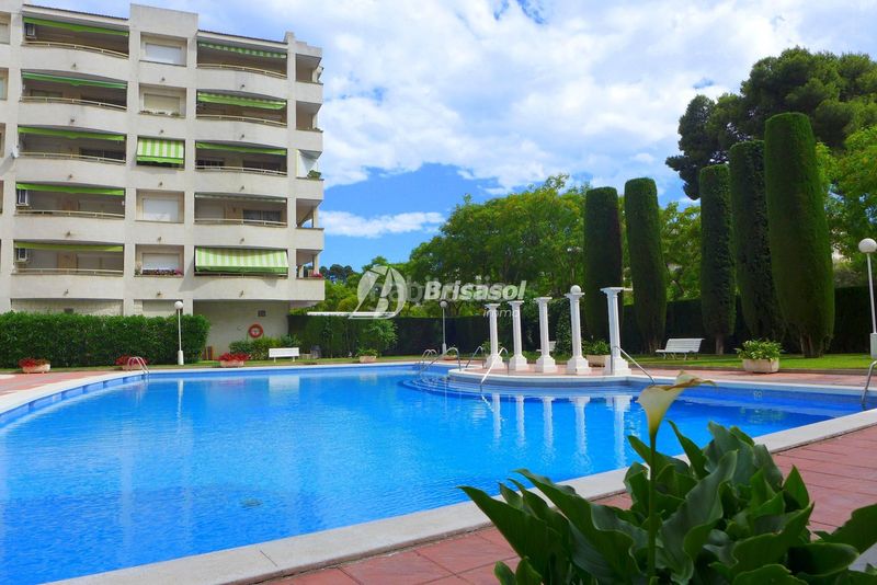 Foto 83af48f9-4559-4e15-af6a-f9c6e2506d41. Apartamento  para reformar con zona comunitaria y a pocos minutos de la playa. en Salou