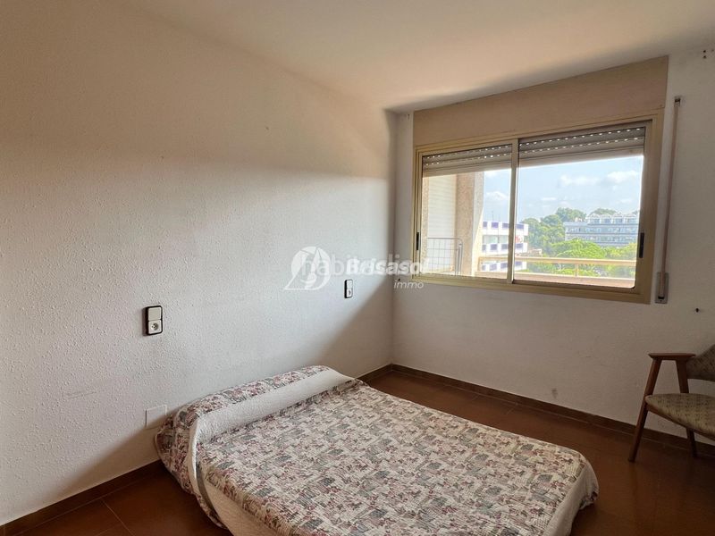 Foto eeb83fa7-2e24-45b7-b099-d4025cdf2a3b. Apartamento  para reformar con zona comunitaria y a pocos minutos de la playa. en Salou