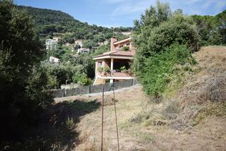 Terreno residencial  Calle tarrag. Te has planteado la opcin de comprar un terreno y hacer tu prop