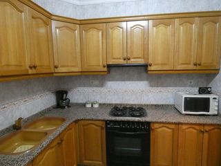 Appartamento in Calle doctor marañón 12. Piso con 3 habitaciones amueblado con ascensor