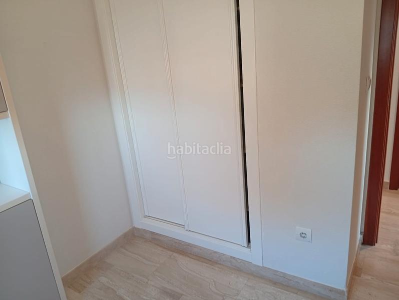 Foto d4133dd2-2044-49d1-8a27-7401f44d97db. Miete etagenwohnung mit heizung parking pool in Albufereta Alicante