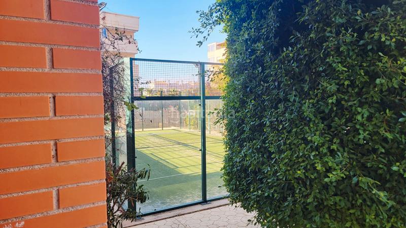 Foto d7211049-a6ee-4104-bab8-b901d8a95117. Rent flat with heating parking pool in Playa de San Juan Alicante