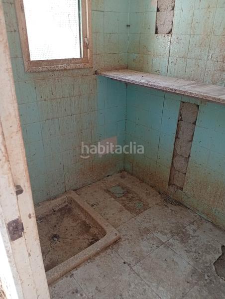 Foto 4d00772b-d975-4c67-ba35-db2df6d3d187. Casa adosada en carrer de castelar 13 casa en Villafranqueza en Alicante