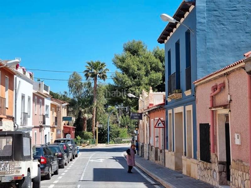 Foto f90bc0a6-9585-49ec-8de3-9fe179f32f34. Casa adosada en carrer de castelar 13 casa en Villafranqueza en Alicante