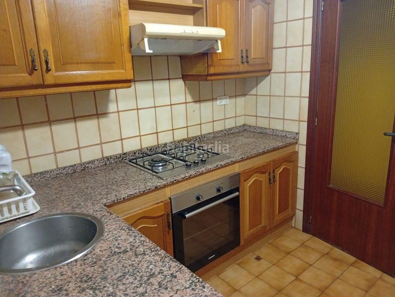 Foto 3ad75a66-f051-46d0-9c8c-0e44a050a7dc. Pis amb calefacció aparcament a Ensanche-Diputación Alicante