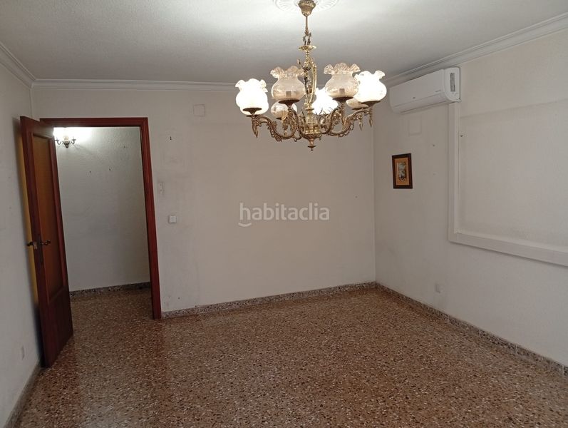 Foto a4a38d3a-a78c-4050-820f-b8fd7d46b8a1. Pis amb calefacció aparcament a Ensanche-Diputación Alicante