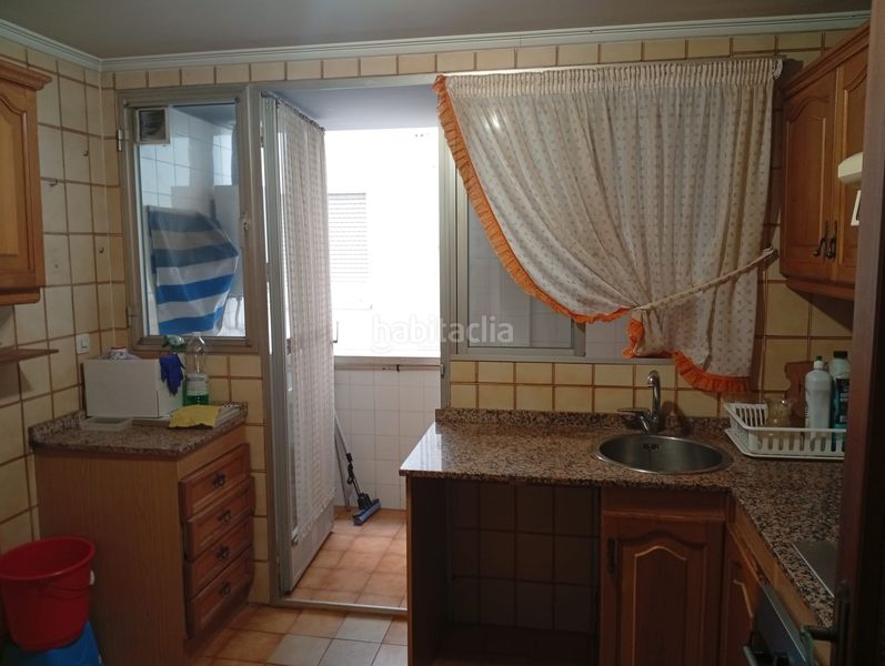 Foto f22707e0-1c56-477a-b9ba-3942fcec535a. Pis amb calefacció aparcament a Ensanche-Diputación Alicante