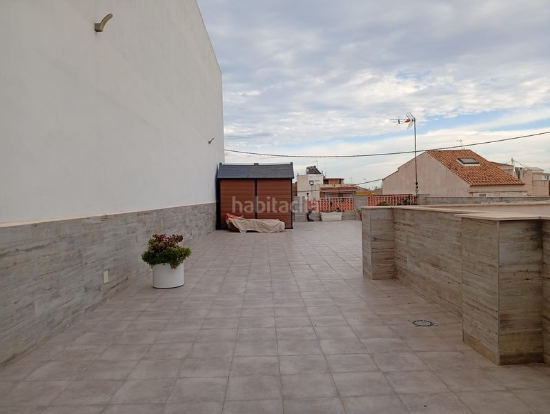 Foto 65f79ac2-fb8c-4bf6-9527-b23601bed719. Dúplex a carrer de castelar 12 a Villafranqueza Alicante