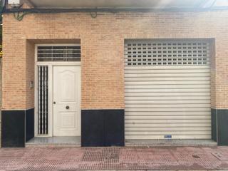 Local Comercial en Calle venerable beferull 15. Local comercial en venta calle venerable beferull