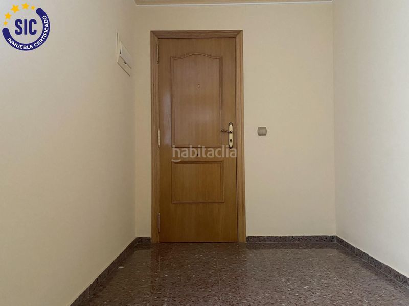 Foto 5f3a05ad-6603-4e34-97a2-cd91f45f5dce. Pis amb calefacció aparcament a Alginet