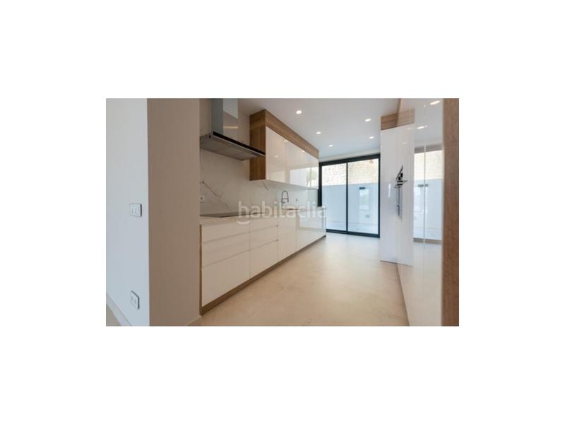 Foto 85bd7eb1-6388-4f3e-a127-332b77cd7b16. Duplex avec parking piscine dans Playa Poniente Benidorm