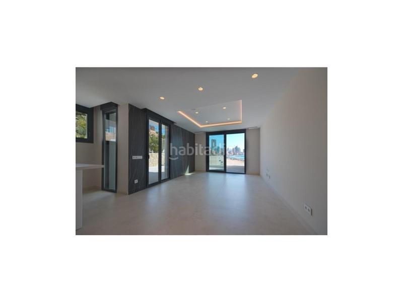 Foto b50401b0-8b2c-405d-bd53-3ad5aa625c5f. Duplex avec parking piscine dans Playa Poniente Benidorm
