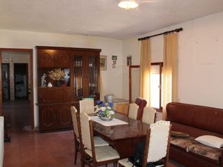 Chalet en Algorfa. Casa unifamiliar en las heredades