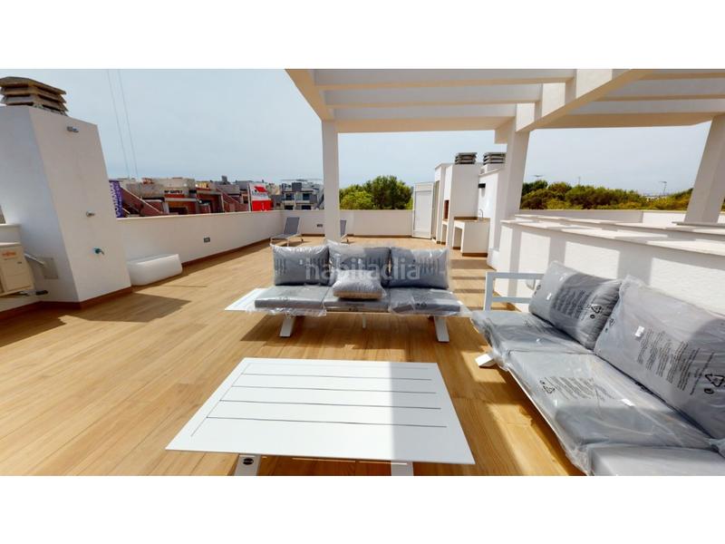 Foto 57a6d206-8944-467b-b3e9-41fd31e2e2b4. Casa amb aparcament piscina a Los Balcones-Los Altos Torrevieja