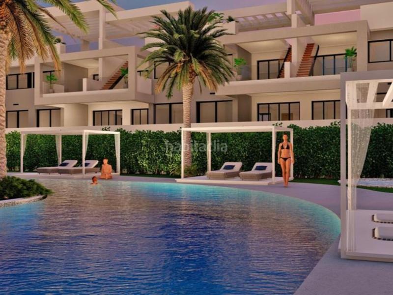 Foto ee2455c1-eeae-4dd2-9b36-a9f1a77043cc. Casa amb aparcament piscina a Los Balcones-Los Altos Torrevieja