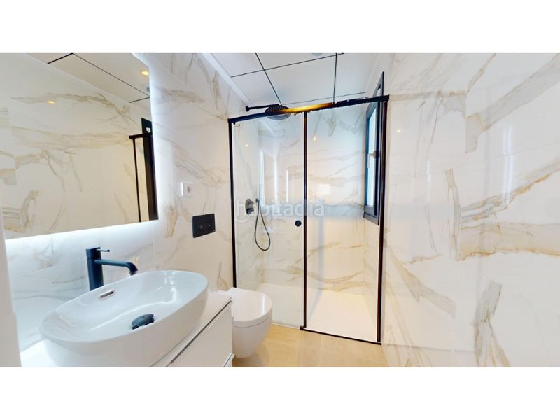 Foto ba88954b-cc09-4bc3-8131-e58491346a0c. Casa amb aparcament piscina a balcón de Finestrat-terra marina Finestrat