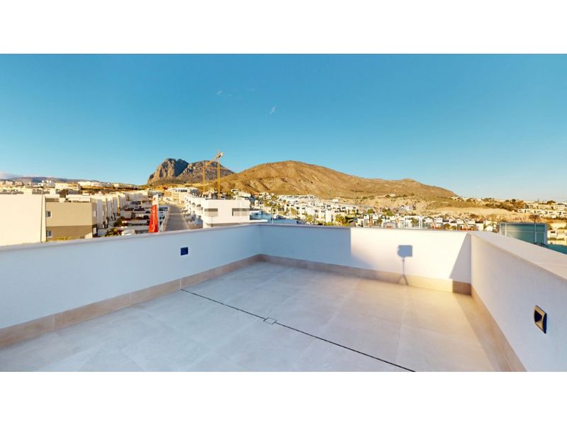 Foto fe85874e-a662-4e12-8b45-c43524ffc48e. Casa amb aparcament piscina a balcón de Finestrat-terra marina Finestrat