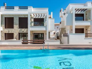 Casa  N/a. Lujoso residencial de nueva construcción en torrevieja, los balc