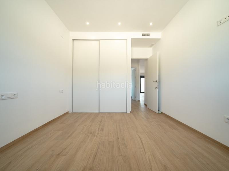 Foto 314ad0b1-7050-481f-9f23-e90dc157ccd1. Attico con parcheggio in balcón de Finestrat-terra marina Finestrat