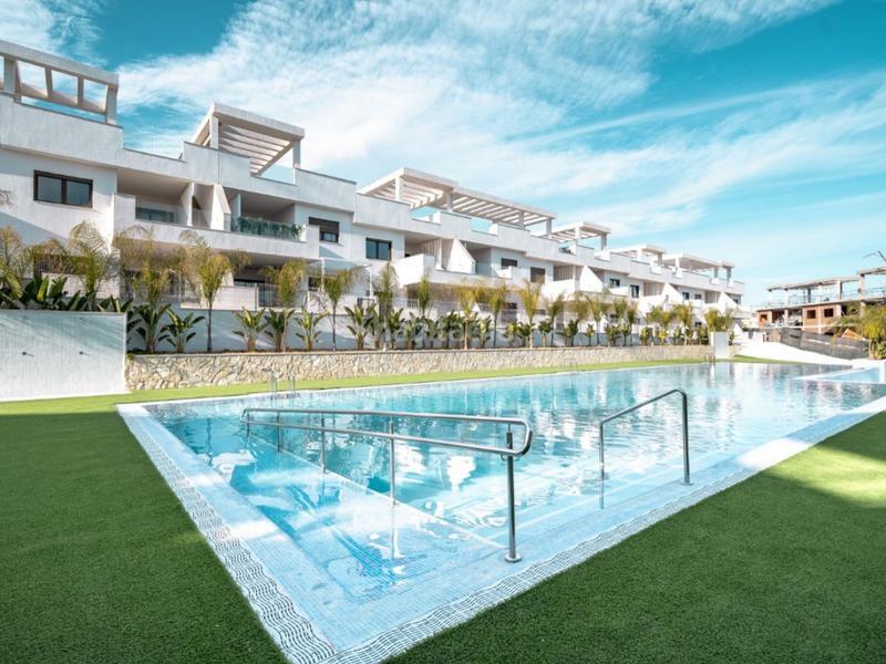 Foto 462c6dd1-a428-4300-bdf2-9f63bb0c3c13. Attico con parcheggio in balcón de Finestrat-terra marina Finestrat