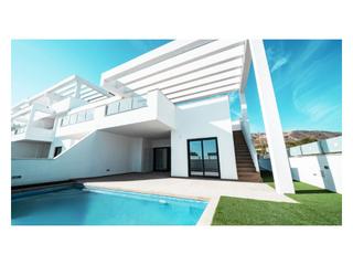 Attico  N/a. Bungalow moderno en venta con piscina privada en finestrat