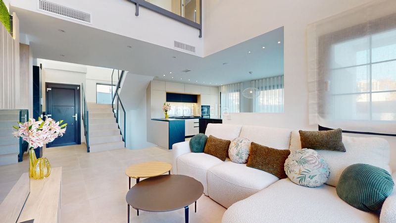 Foto 91c00c15-6ac5-45f3-b572-67241dc2e054. Casa 330m<sup>2</sup> amb aparcament piscina a balcón de Finestrat-terra marina Finestrat