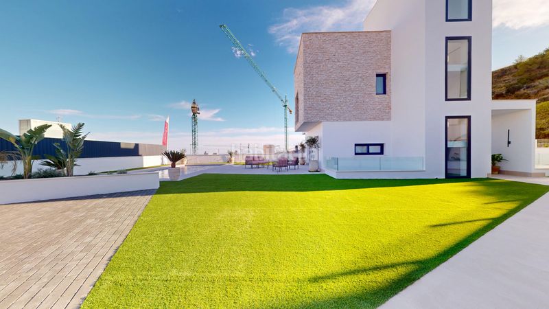 Foto 9983b0c2-26d0-4358-8fd0-2c32442d63b2. Casa 330m<sup>2</sup> amb aparcament piscina a balcón de Finestrat-terra marina Finestrat