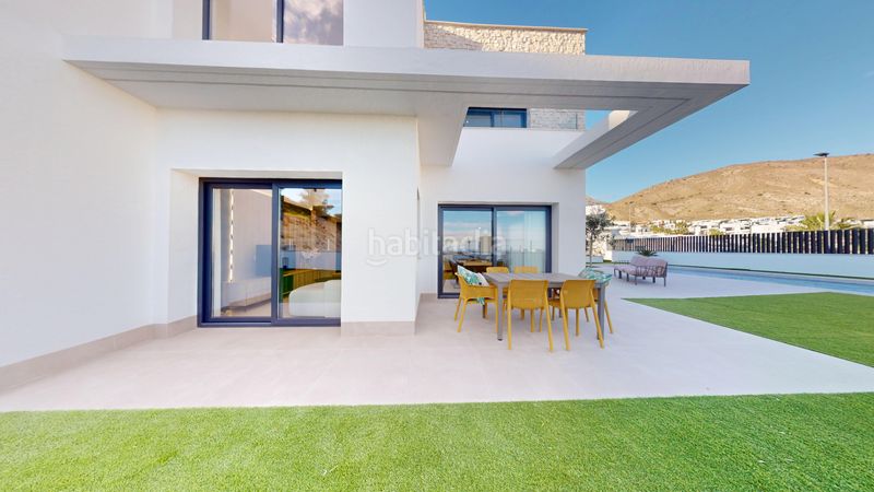 Foto 92affda3-e44c-49e9-8a8d-e962700a29e8. Casa 437m<sup>2</sup> amb aparcament piscina a balcón de Finestrat-terra marina Finestrat