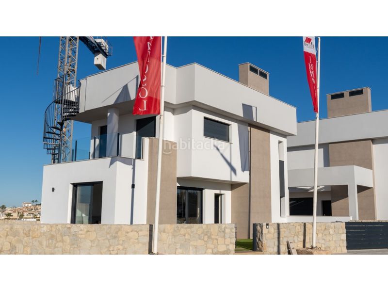 Foto 0bf4380a-45e6-4e73-840b-5e63127d1330. Casa amb piscina a Algorfa