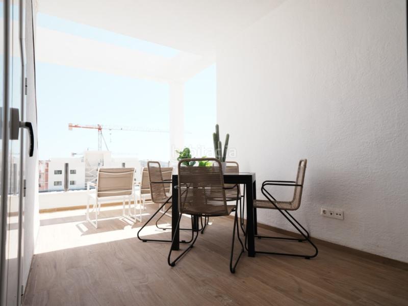 Foto fa83e3bb-acf4-436d-8ad9-f71e73eee9fe. House with parking pool in balcón de Finestrat-terra marina Finestrat