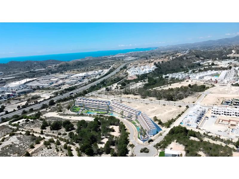 Foto ac55ea71-fc7b-4f7f-9aa7-09c5e74503e2. Apartament a calle peru de 2-b a balcón de Finestrat-terra marina Finestrat