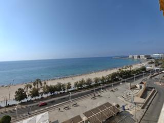 Apartamento  N/a. Tu hogar en la costa piso de 3 dormitorios con terraza frente al