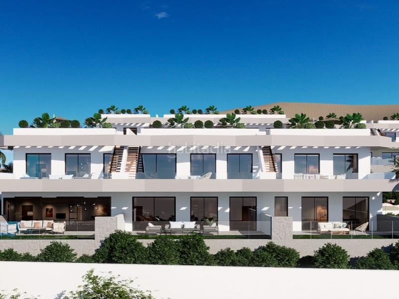 Foto c00ab527-b104-4375-a72b-fcf6ad66cebc. Casa amb aparcament a balcón de Finestrat-terra marina Finestrat