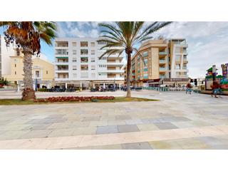 Appartement  N/a. Piso centrico reformado primera linea la mata