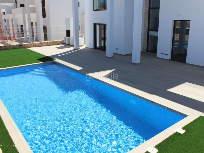 Foto c3716c37-c157-4746-a0b8-c8807310953f. Casa amb piscina a balcón de Finestrat-terra marina Finestrat