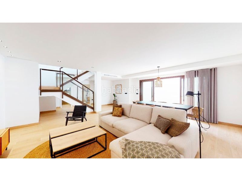 Foto e3df2d6c-5175-4122-bd56-d00358710093. Casa amb piscina a balcón de Finestrat-terra marina Finestrat