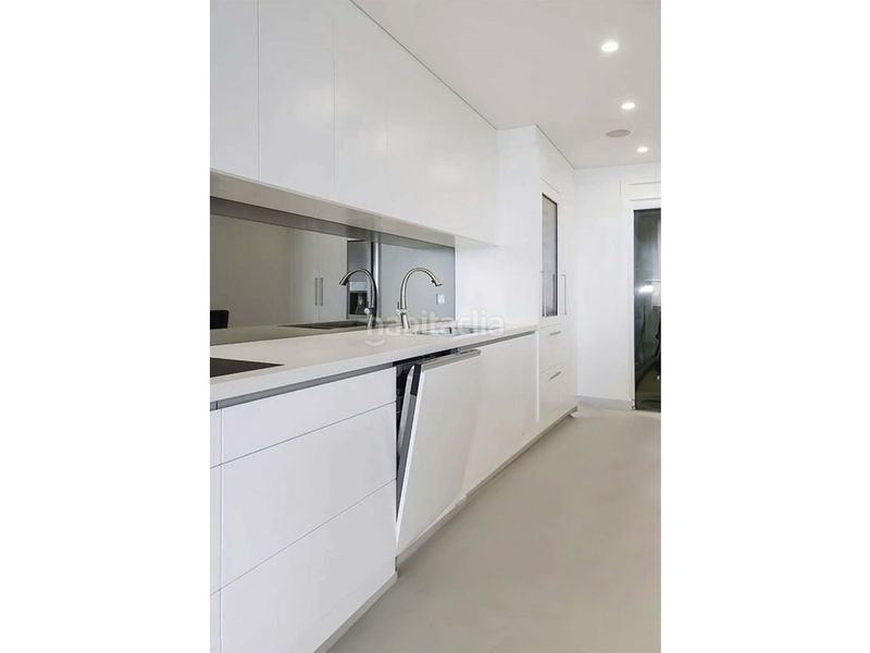 Foto b4189a1c-679d-4b92-90c4-968e9bff8445. Apartament amb piscina a Relleu