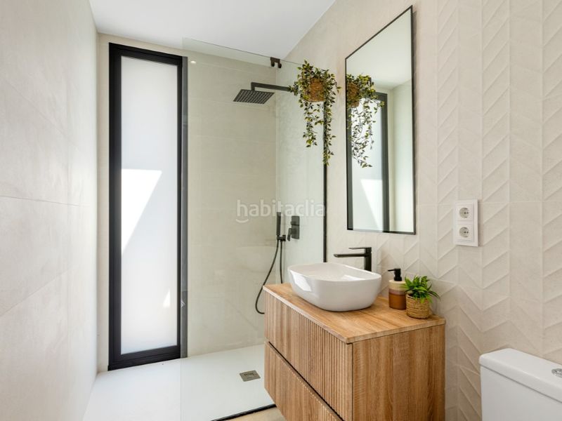 Foto 4cb61e7c-e2f5-43a8-9048-88d06f52739c. Casa adossada a Dolores