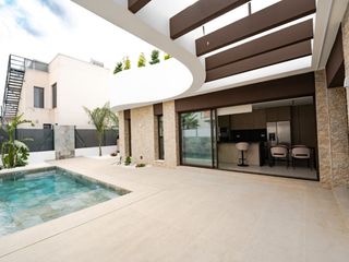 Maison jumelée à Almoradí. Vivienda adosada 3 habitaciones venta almoradí