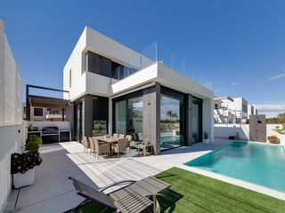 Casa a El Pinar de Campoverde