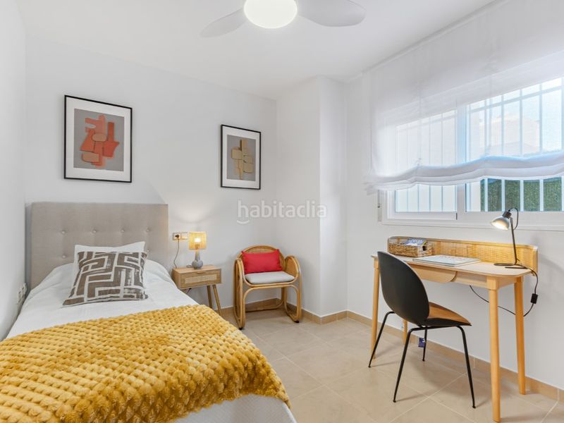 Foto c60dabc5-fe06-4804-bfba-cdaa7c253643. Apartament amb piscina a Lomas de Cabo Roig - Los Dolses Orihuela