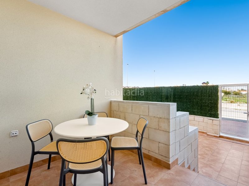 Foto f517131f-2c04-485e-96ca-d119044886dd. Apartament amb piscina a Lomas de Cabo Roig - Los Dolses Orihuela