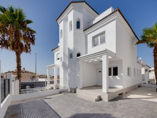 Casa a San Fulgencio. Vivienda aislada 3 habitaciones venta san fulgencio