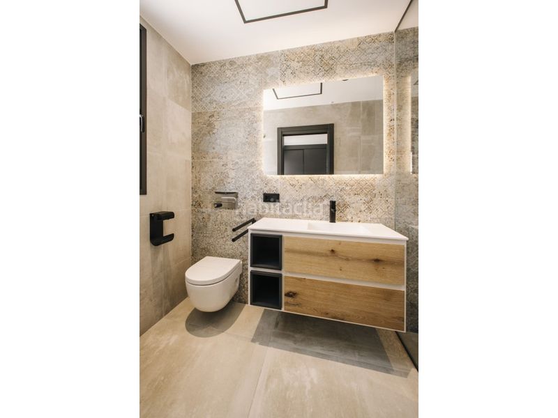 Foto ee8c99a6-219e-4c1e-b08b-9dc237895e8e. Apartament amb piscina a Rojales