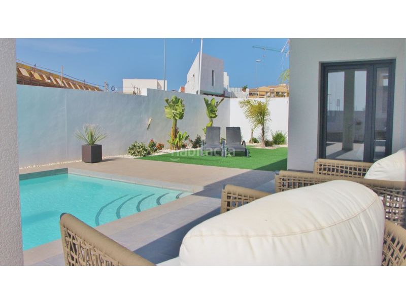 Foto d90ab3d1-1df3-40d9-860a-db4ba3c7daf3. Casa a Rafal