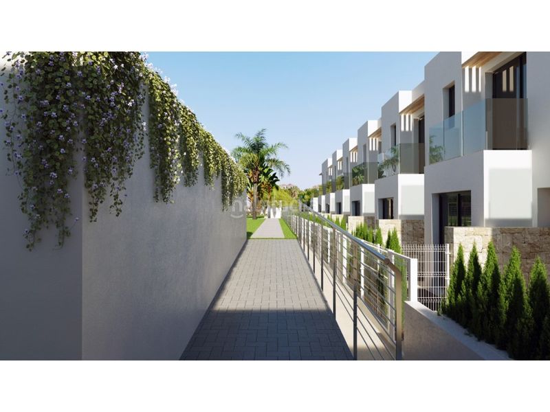 Foto 41cd7f25-8c4b-4cce-9ce5-9fc9363bb0f0. Reihenhaus mit pool in Golf Bahía Finestrat