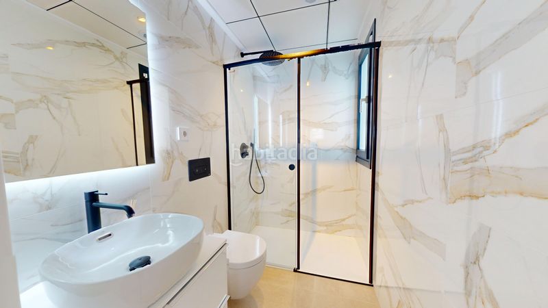 Foto 0611e3ae-f976-491e-a8c0-0e36928cd7ec. Casa 330m<sup>2</sup> amb aparcament piscina a balcón de Finestrat-terra marina Finestrat